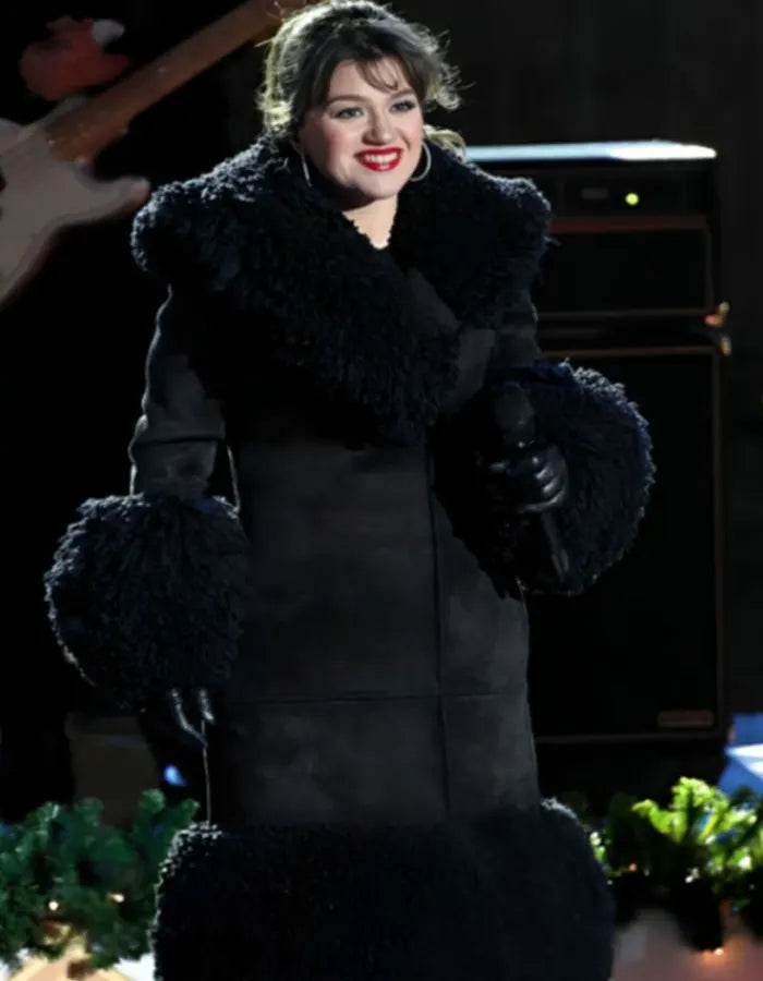 Kelly Clarkson Coat Rockefeller Center