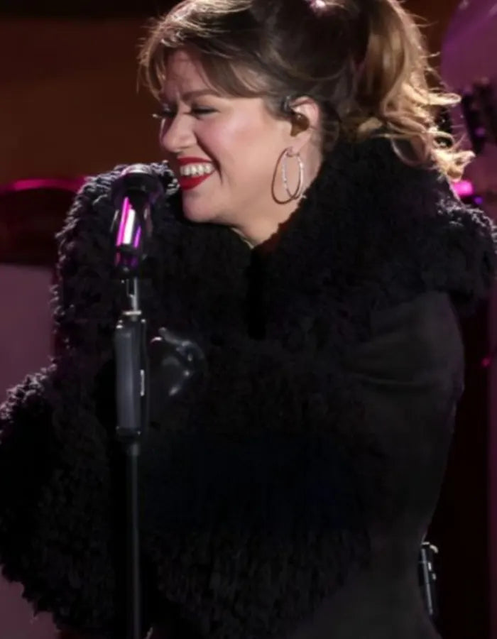 Kelly Clarkson Coat Rockefeller Center